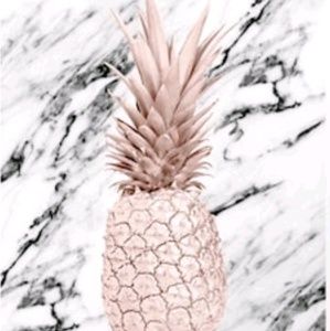 Meet your Posher, Mia